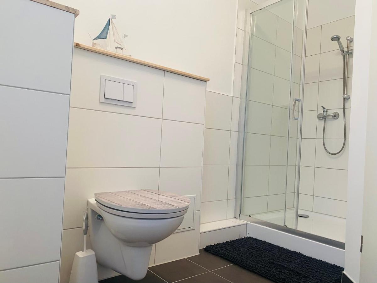Kapitaenshaus An Der Warnow Mit Sauna Rostock Bagian luar foto