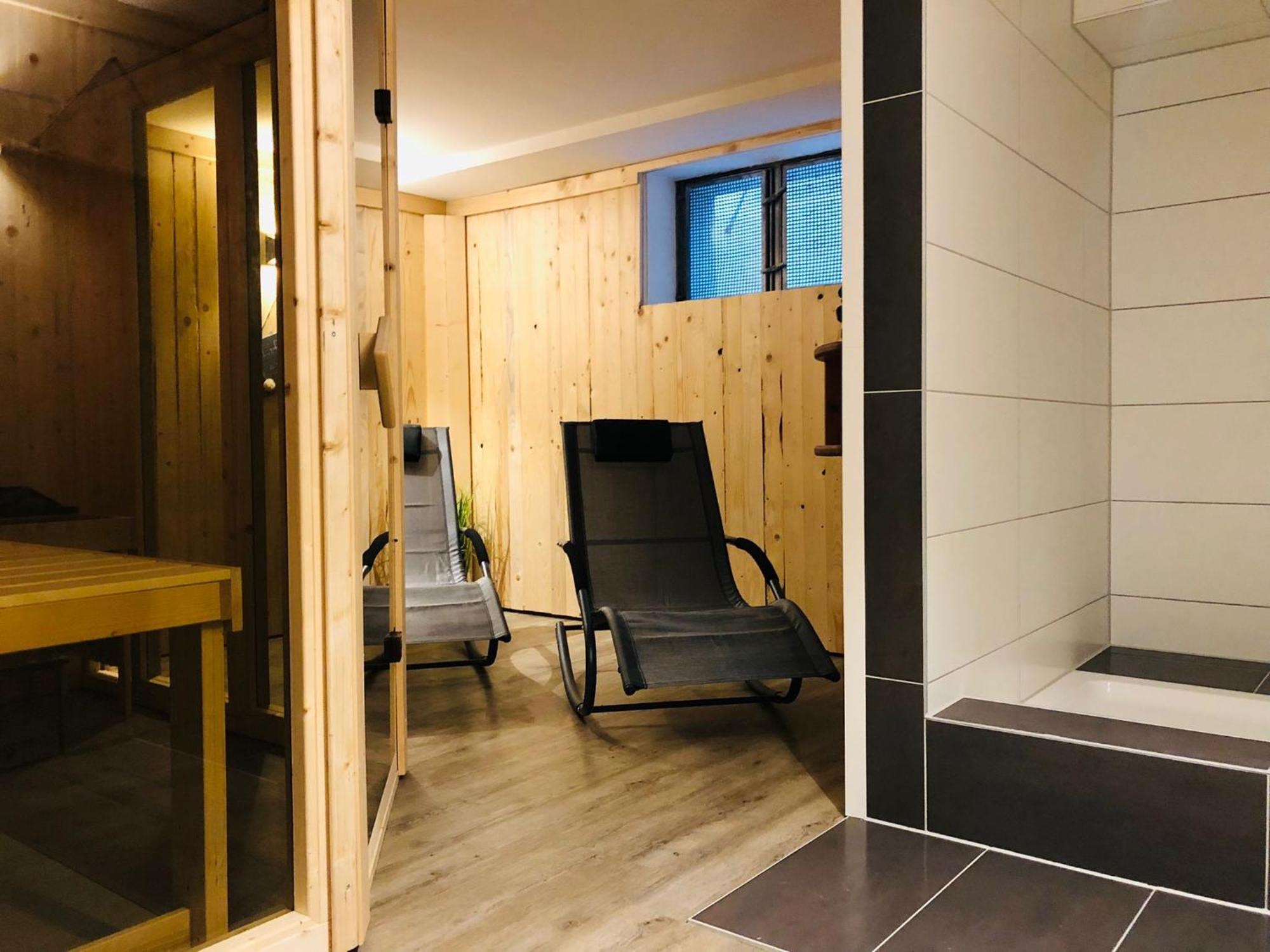 Kapitaenshaus An Der Warnow Mit Sauna Rostock Bagian luar foto